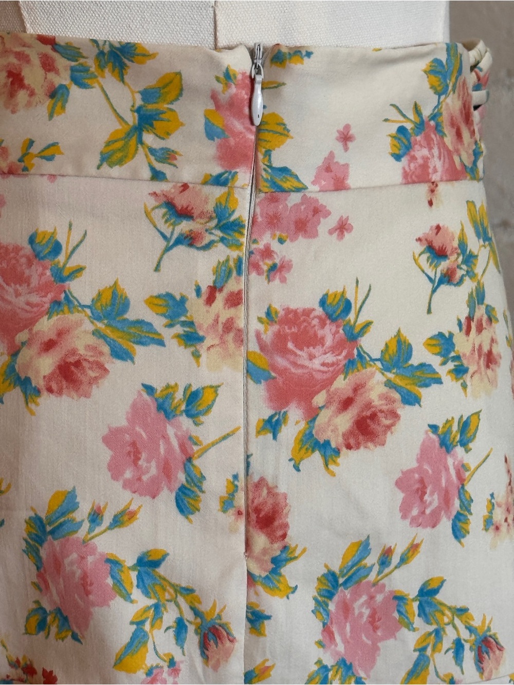 Zara Floral Romantic Cottage Core Cream Ruffle Hem Skirt - Picture 6 of 9